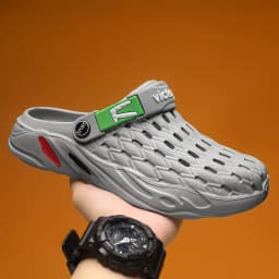 Flat Sandals Men Shoes 2025 Slippers Men Garden Platform Sandals Man Summer Sandals Male Sneakers Outdoor Flip Flops Home Clogs