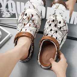 2026 Summer Men's Sandals New Home Garden Shoes Comfortable and Light Men's Slippers Non-Slip Soft Bottom Beach Sandals 47 48