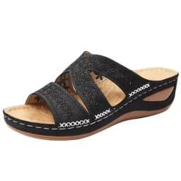 Summer 2026 Women's Sandals with Exposed Toes, Retro Anti Slip Leather Casual Women's Fashionable Versatile Sandals