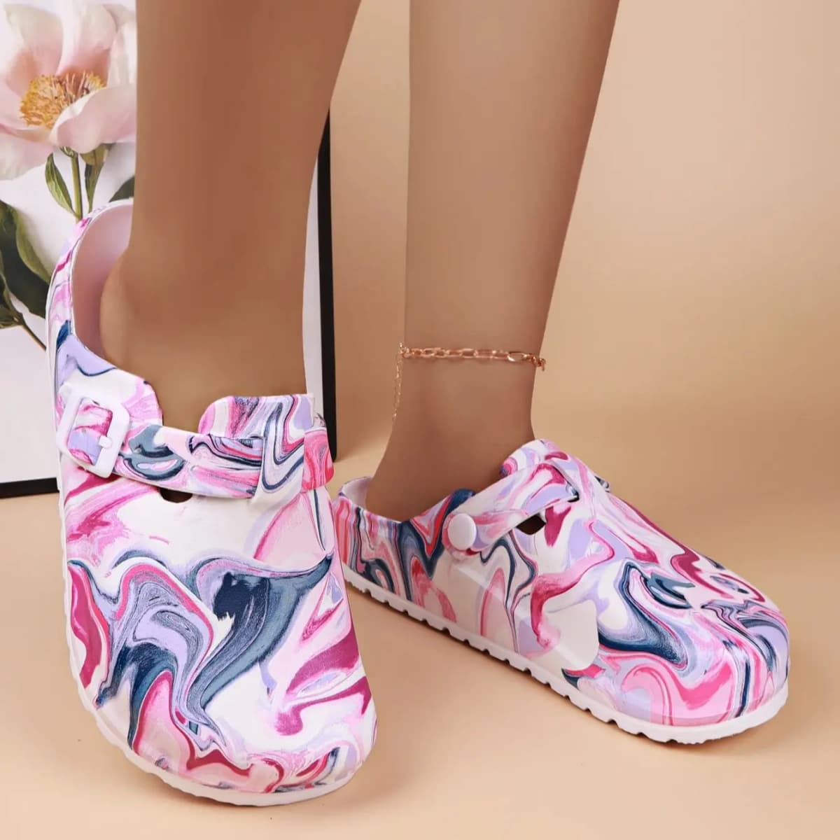 Women‘s Garden Clogs Waterproof Lightweight EVA Nurse Shoes Slip-On Cozy Women House Slippers for All-Day Wear Outdoor Use