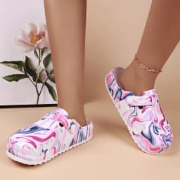 Women‘s Garden Clogs Waterproof Lightweight EVA Nurse Shoes Slip-On Cozy Women House Slippers for All-Day Wear Outdoor Use