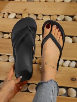 Arch Support Unisex Flip Flops With Non-Slip Flat Bottom Waterproof Eva Material Soft And Comfortable For Couples