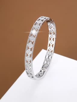 Simple Small-Flower-Shaped Design Synthetic Zirconia Women's Bracelet For Daily Party Jewelry Accessory