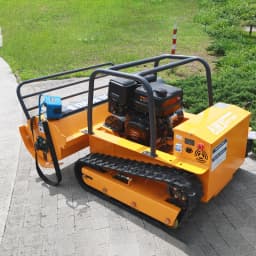 Remote-controlled lawnmower and remote-controlled grass shredder with a 45° working slope; garden tools for gardens and lawns.