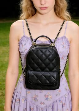 High-end niche quilted backpack for women, new style, fashionable and versatile, chain backpack, exquisite mini cute crossbag