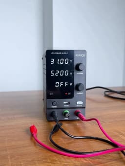 KUAIQU DC Lab Power Supply 30V 60V 120V Adjustable Voltage Regulator Preset Voltage Current Fast Charging Bench DC Power Supply