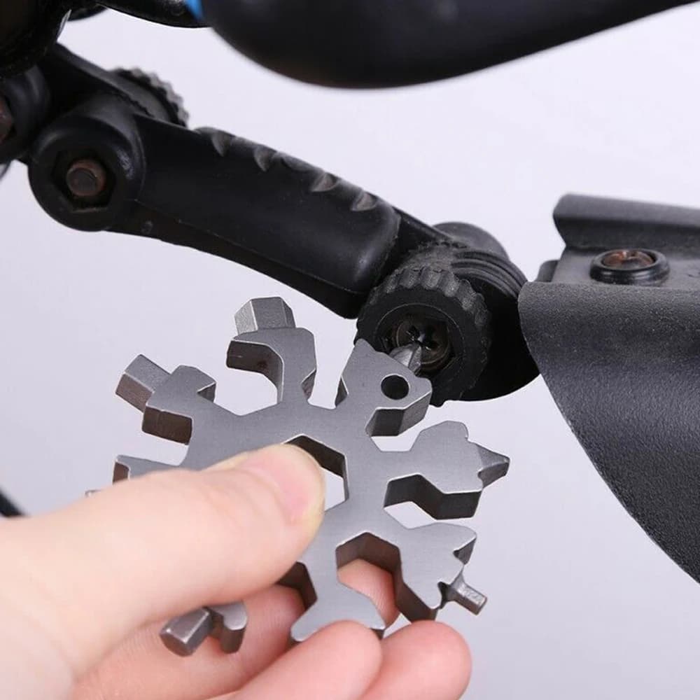 5PCS Snowflake Shape Key Chain Screwdriver Stainless Tool Multi-Tool 18 in 1 Portable