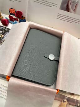 Premium Full Grain Leather Wallet Women Black Pebbled Compact Card Holder Coin Purse French Style Real Leather Snap Closure