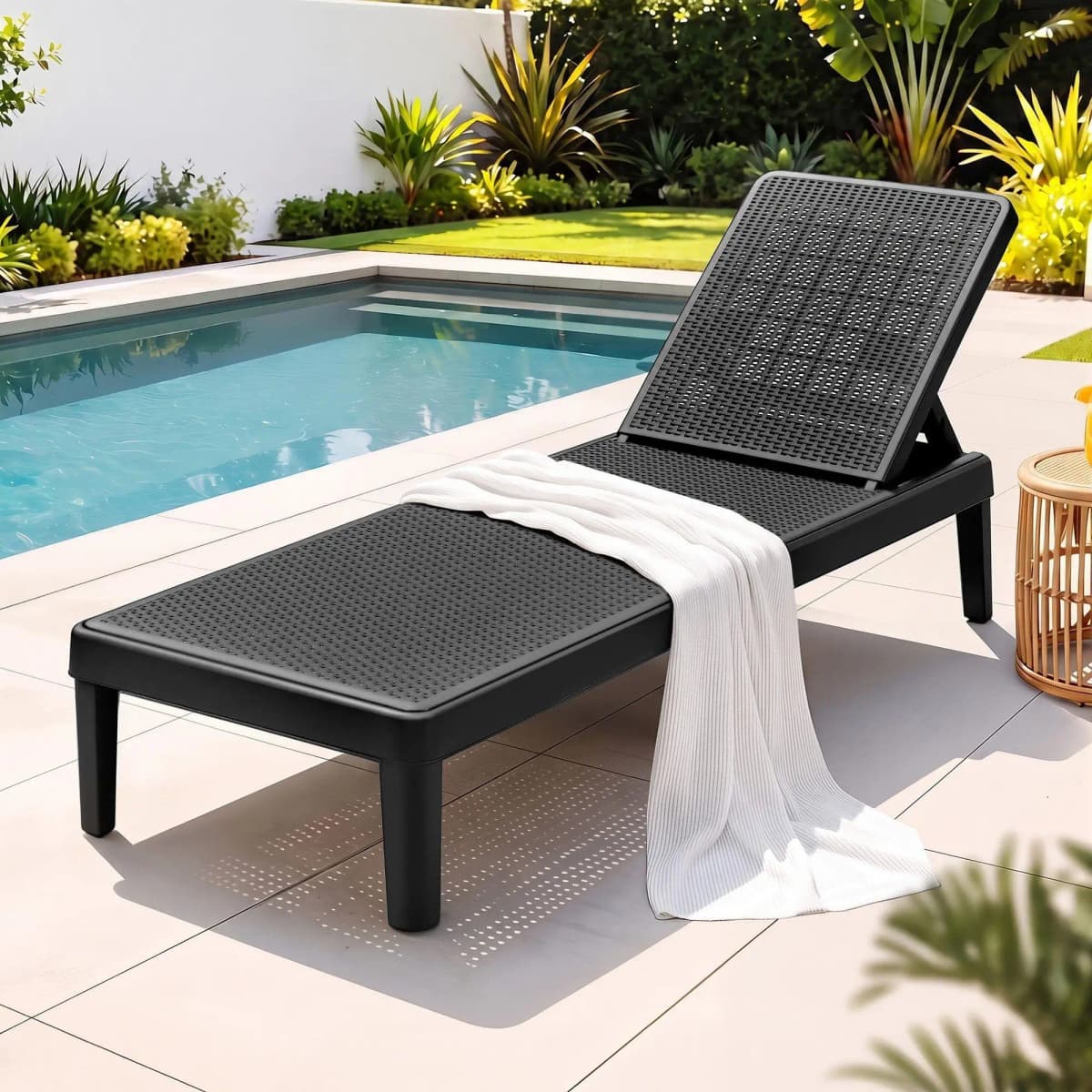 Sun Lounge Adjustable Outdoor Patio Recliner Lightweight Black Folding Chaise Chair