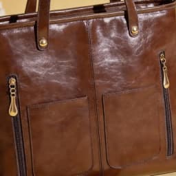 Elegant Black Handbag with Golden Accents Spacious And Versatile Single Tote Shoulder Crossbody Bag for Work Daily Use