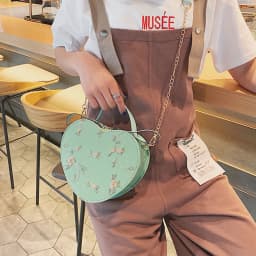 Elegant Crossbody Bag Heart-Shaped Purse for Date Night PU Leather Small Shoulder Handbag Women's Fashion Gift Accessories