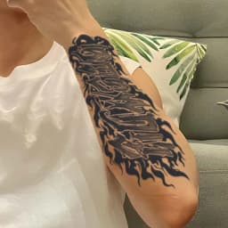 1pc Flame Text Arm Waterproof Temporary Tattoo, Long-Lasting 1-2 Weeks, Realistic Semi-Permanent Fake Tattoo