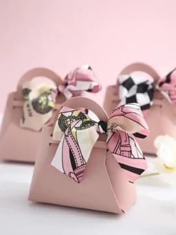10PCS Distribute Leather Pink Gift Bags Wedding Favour Bag for Guest Mini Handbag with Ribbon Candy Packaging Box Party Decor