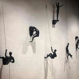 Athlete Rock Climbing Man Resin Background Wall Hanging Decoration Sculpture Statue Figures Creative Rock Climber Statue Pendant