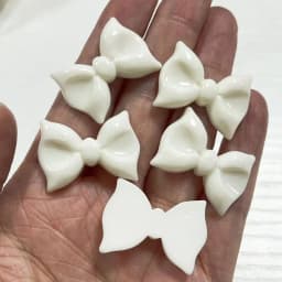 10pcs Kawaii Pink Dot Bow DIY Cartoon Glossy Resin Accessories Parts Hair Clips Phone Case Water Cup Nail Art Decoration Charm