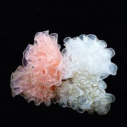 White Floral Packaging for Bouquets Including Decorative Mesh Wrapping Paper, Pearl-Edged Wrapping Paper, Wrinkled Wave Mesh