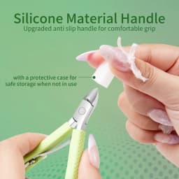 New Nail Cuticle Scissors Manicure Remover Dead Skin Nippers Stainless Steel Cuticle Cutters Fingernail Clipper Silicone Handle