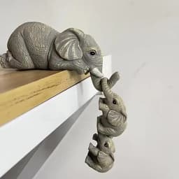 3 Pcs/set Cute Elephant Hug Baby Doll Resin Handicraft Decoration Home Decor Gift Decorative Figurines Miniatures Accessories