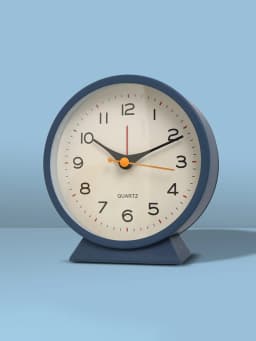 1pc simple metal small alarm clock creative bedside clock desktop mute student clock