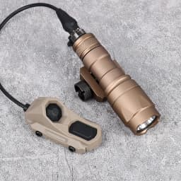 SF M300 M600 Flashlight With AXON Dual Function Remote Pressure Switch Fit 20mm Rail Hunting Tactical Airsoft Light