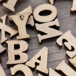 100Pcs Mixed Wooden A Z Letters Wooden Numbers Letters Wood Letters for DIY Craft Wedding Party Home Decoration(English Letter)