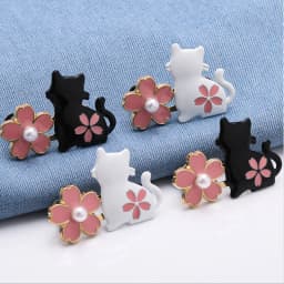 1 Pair No Sewing Adjustable Waist Clips Sakura Cat Trousers Waist Buckles for Jeans Pants Skirts Fit Reduce Waist Snap Button