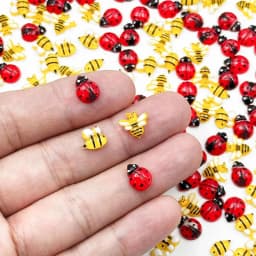 25/50/100 Pcs Resin Tiny Bee Ladybugs Figurines Miniatures for Micro Landscape Craft Project Ornament Decorations Accessories
