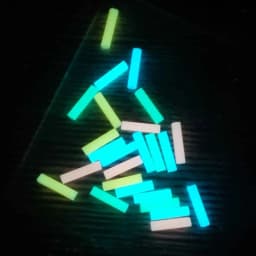 High-brightness Resin Luminous Rod 1.5*7mm Fingertip Gyroscope Accessory Knife Umbrella Rope Decoration  long-lasting luminous