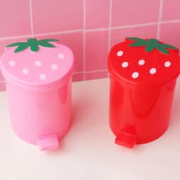 1Pcs Pink Plastic Trash Can Wastebasket Garbage Container Mini Portable Dustbin Strawberry Home Supplies Dustbin