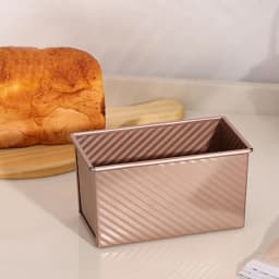1Pcs Non-Stick Pullman Loaf Pan with Lid - Carbon Steel Corrugated Bread Toast Box Mold for Perfectly Baked Bread Toast