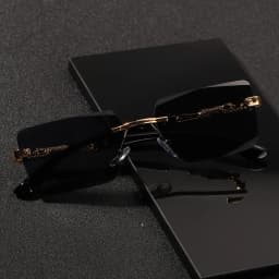 1pc Rimless Sunglasses Rectangle Women Men Shades Small Square Sun Glasses For Female Male Beach Vacation Travel Eyewear