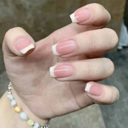 10pcs French White Fake Nails Light Pink Press on NailsFull Cover Short Square Ins Simple False Nails for Women and Girls Wear