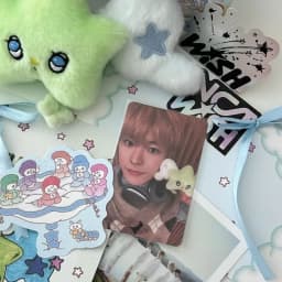 1Pc Kpop Idol SION RIKU YUSHI JAEHEE RYO SAKUYA Single [ Wish ] Wichu Keyring Same Green Star with Wings Bag Charm Gifts S