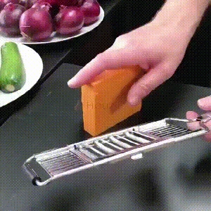 4 in1 Vegetable Slicer Stainless Steel Shredder Cutter Multi-Purpose Vegetable Slicer Cuts Set Manual Fruit Carrot Potato Grater
