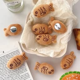 1Pc Japanese Mini Cute Cartoon Plush Snapper 3D Badge Brooch Kawaii Taiyaki Sweater Backpack Clothes DIY Personalized Decor Pins