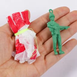15Pcs Mini Hand Throwing Soldiers Parachute Outdoor Flying Toys for Children's Birthday Party Favors Goodie Bag Pinata Filler