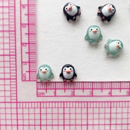 50pcs Cute 9mm Resin Mini Penguin Series Flat Back Stone Figurines DIY Wedding Scrapbook Manicure Accessories