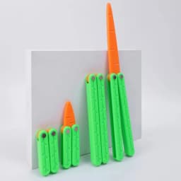Simulation Carrot Butterfly Knife Gravity 3D Printed Plastic Folding Knife Toys Kids Mini Swinging Knife Action Training Props 