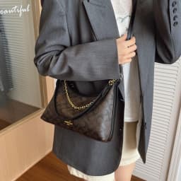 Elegant Women Luxury Leather Fashion Shoulder Bag High End Designer Tote Handbag For Stylish Urban Daily Commuter Lifestyle