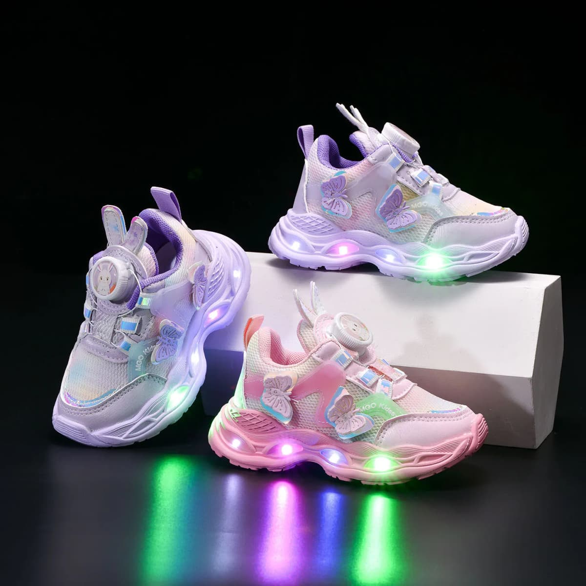 2026 Kids Casual Butterfly Decor Shoes Girls Led Light Cartoon PU Leather Fashion Sport Flat Bottom Shoes Breathable Purple Pink