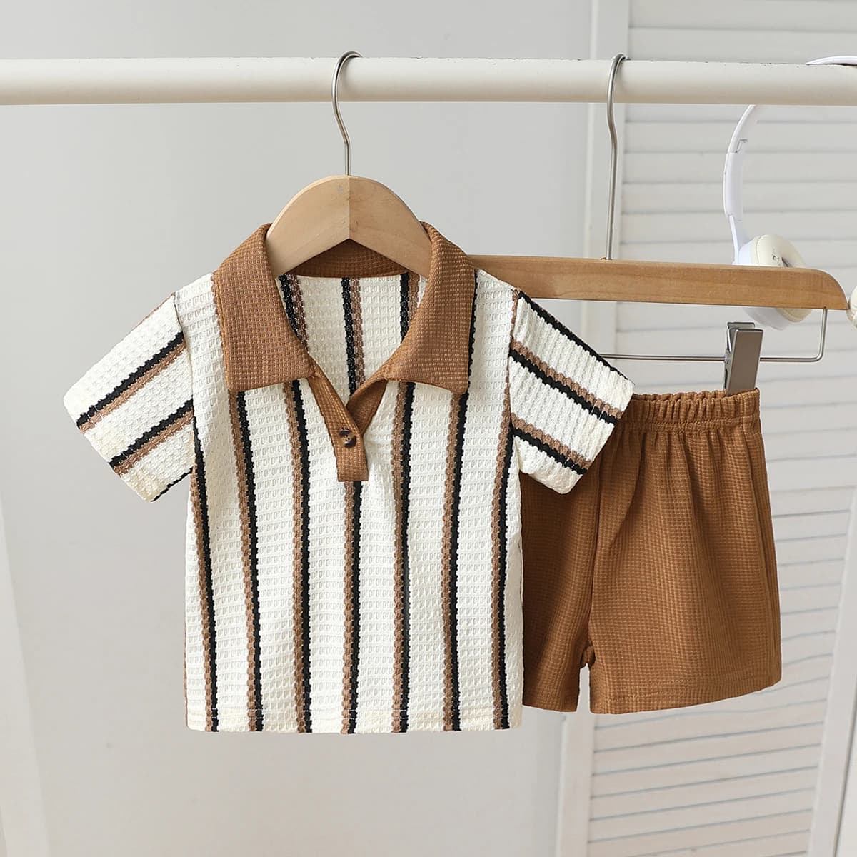 Baby Boy 2-Piece Set Casual Texture Fabric Polo Collar Short-Sleeved Shirt And Knitted Shorts Summer Sports Outfit