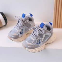 Kids Casual Running Shoes with Thick Soles Boys Girls Fashion Versatile Sports Shoes 2026 New Children Mesh Breathable Sneakers