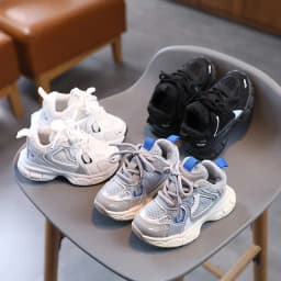 Kids Casual Running Shoes with Thick Soles Boys Girls Fashion Versatile Sports Shoes 2026 New Children Mesh Breathable Sneakers