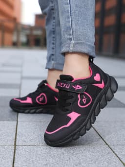 Breathable mesh outdoor running shoes for fashionable girls, suitable for daily wear and commuting