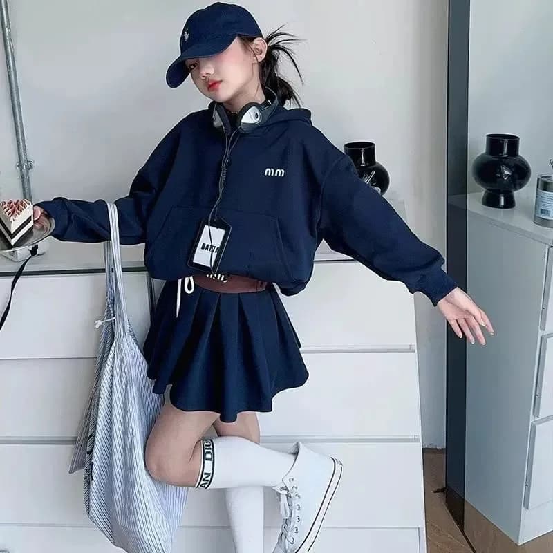 Girls Autumn Casual Outfit Set Two-Piece Long-Sleeve Top + Short Skirt Set Children's Clothing Set Suitable for Girls Aged 7-17
