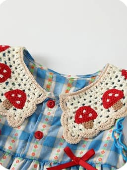Crocheted Blue-and-White Checkered Sleeveless Rompers with Mushroom Collar and Bow for Baby Girls—Spring/Summer Style
