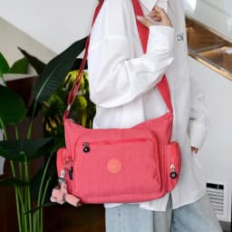 Unique Commuter Diaper Bag Ladies Messenger Bag Solid Color Leather Designer Paris Fashion Popular Classic