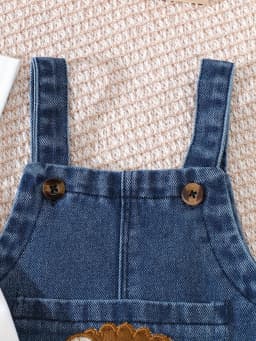 Two-Piece Set for Baby Boys: Casual and Versatile Style for Spring and Summer, Featuring a Round-Neck Short-Sleeve Top and Stylish Pocket Lion Patch Overalls