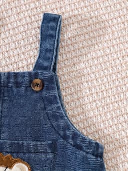 Two-Piece Set for Baby Boys: Casual and Versatile Style for Spring and Summer, Featuring a Round-Neck Short-Sleeve Top and Stylish Pocket Lion Patch Overalls