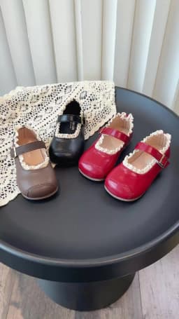 2025 New Children's Flats Simple Lolita Girls Princess Leather Shoes Walking Versatile Sweet Pleated Kids Causal Fashion Shoes